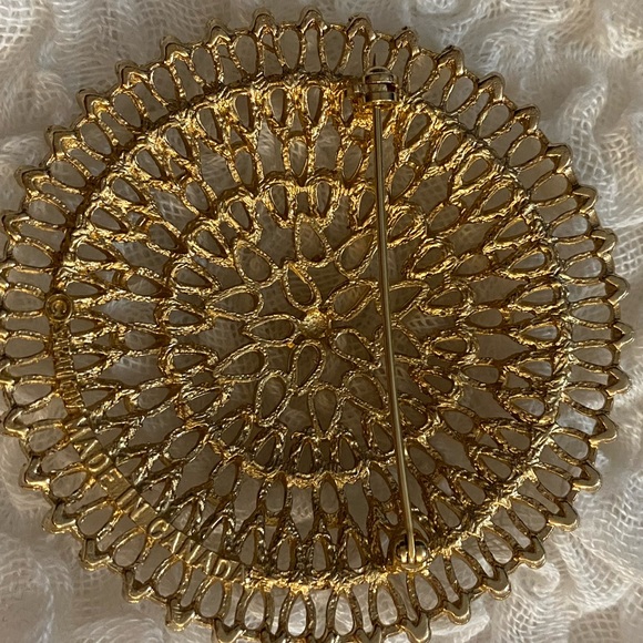 Sarah Coventry Brooch - Picture 2 of 3